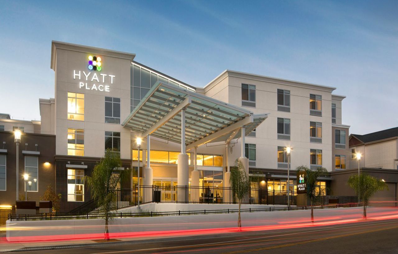 Hyatt Place Santa Cruz Hotel Exterior photo